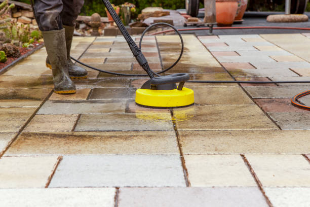 Best Gutter Cleaning  in Shorewood Tower Hills Harbert, MI